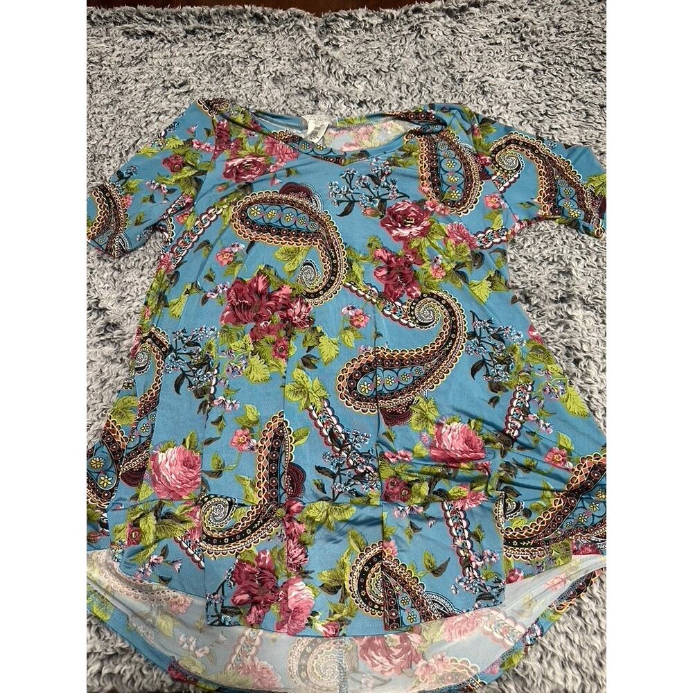 Women's Boutique Size L. EUC. Zig Zag Stripe